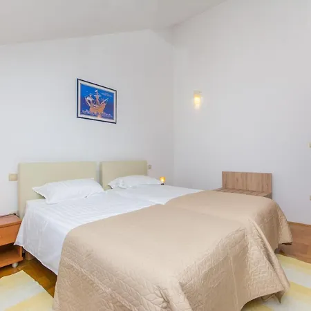 Appartement In Port With Sea View