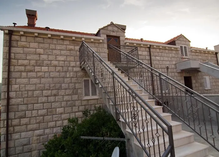 Lejlighed In Port With Sea View *